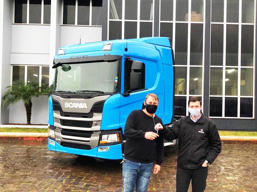ENTREGA DE VEÍCULOS - CASPARY E WEBER TRANSPORTES LTDA   
