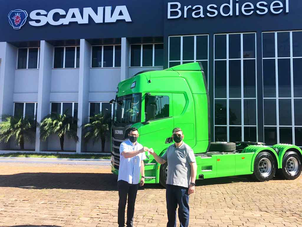 ENTREGA DE VEÍCULOS - PANGEA LOGÍSTICA E TRANSPORTES   