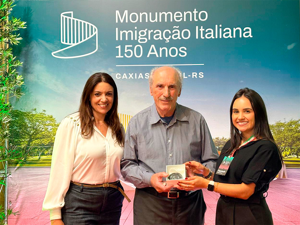 Brasdiesel e família Biazus presentes no Monumento de 150 anos da Imigração Italiana