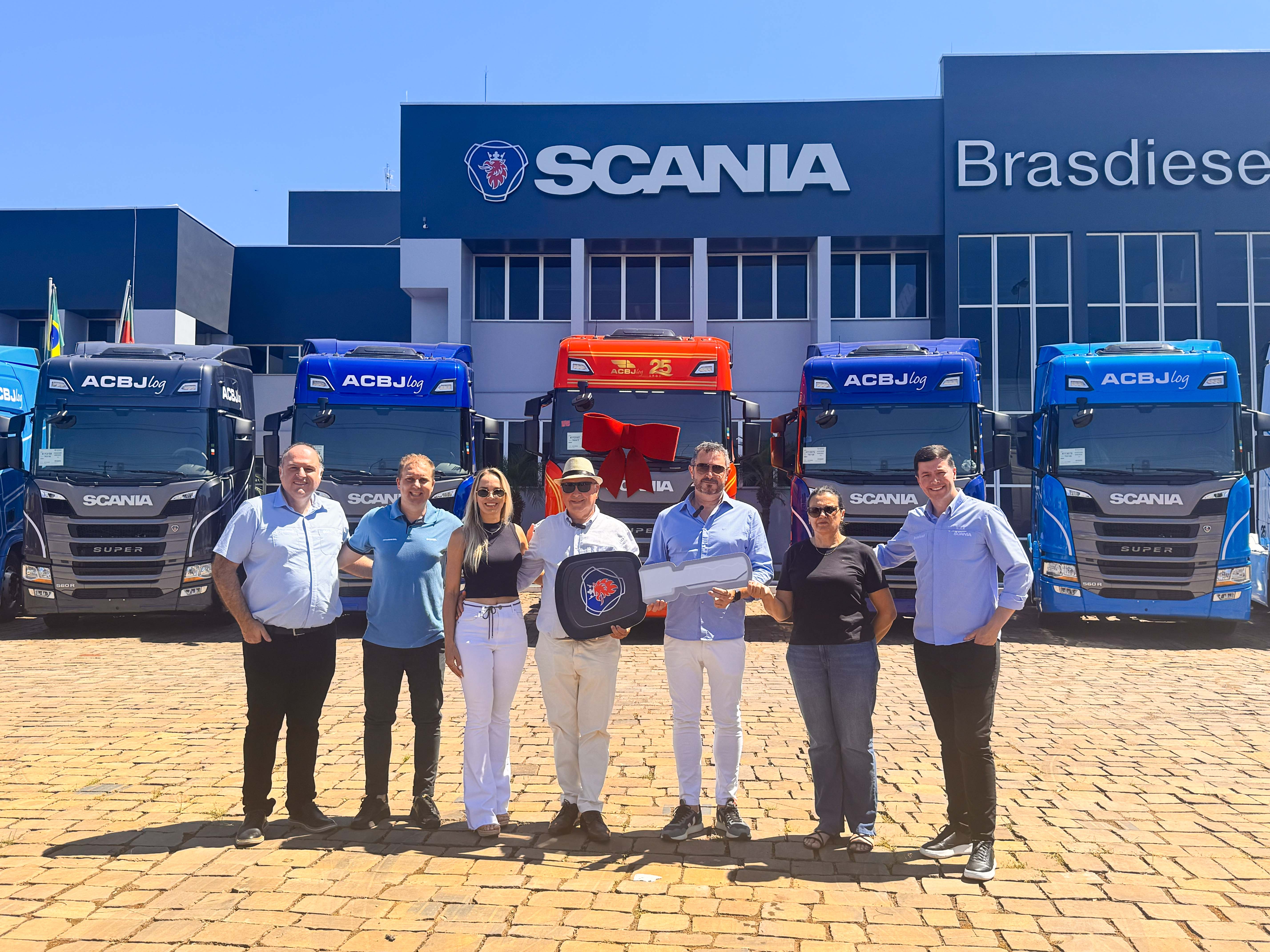 Brasdiesel de Lajeado realizou a entrega histórica para a ACBJ LOG 