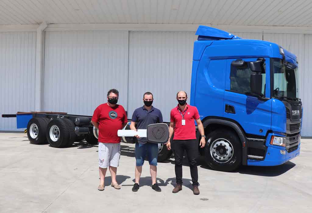 ENTREGA DE VEÍCULOS - TRANSPORTES KARIANE