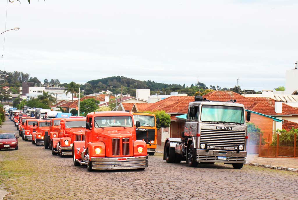 São Marcos realiza procissão motorizada na 50º Festa de Nossa Senhora Aparecida e dos Motoristas