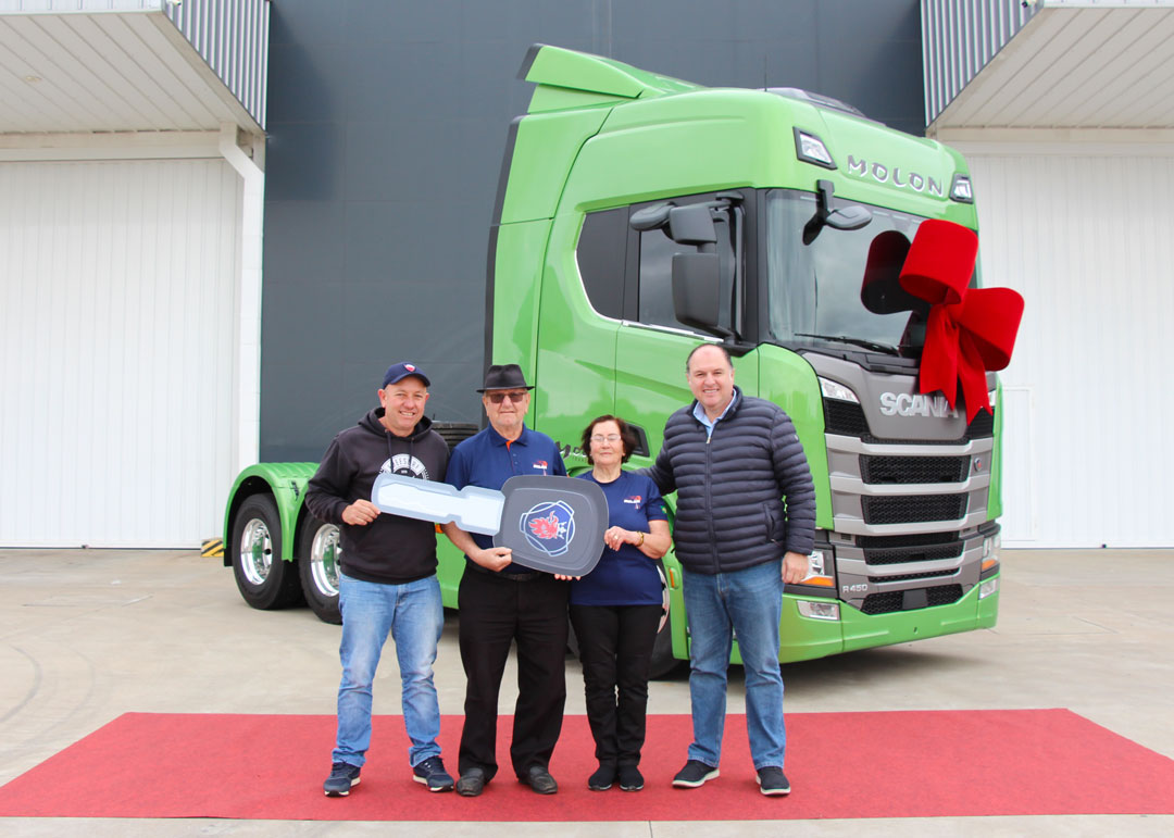 ENTREGA DE VEÍCULOS - TRANSPORTES MOLON LTDA