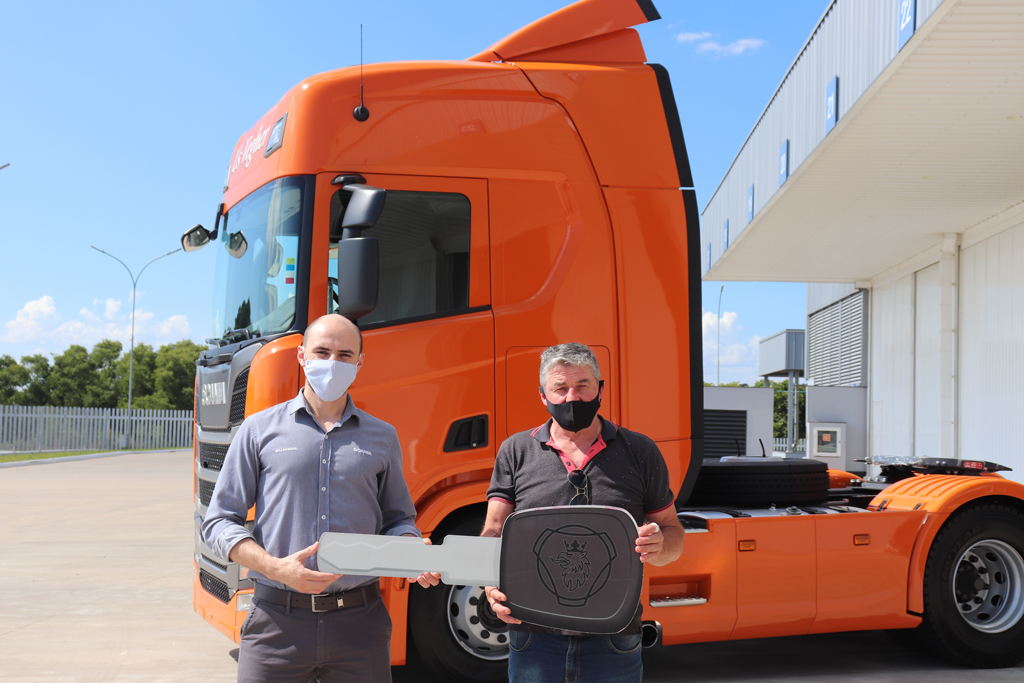 ENTREGA DE VEÍCULO - TRANSVEGHER LTDA