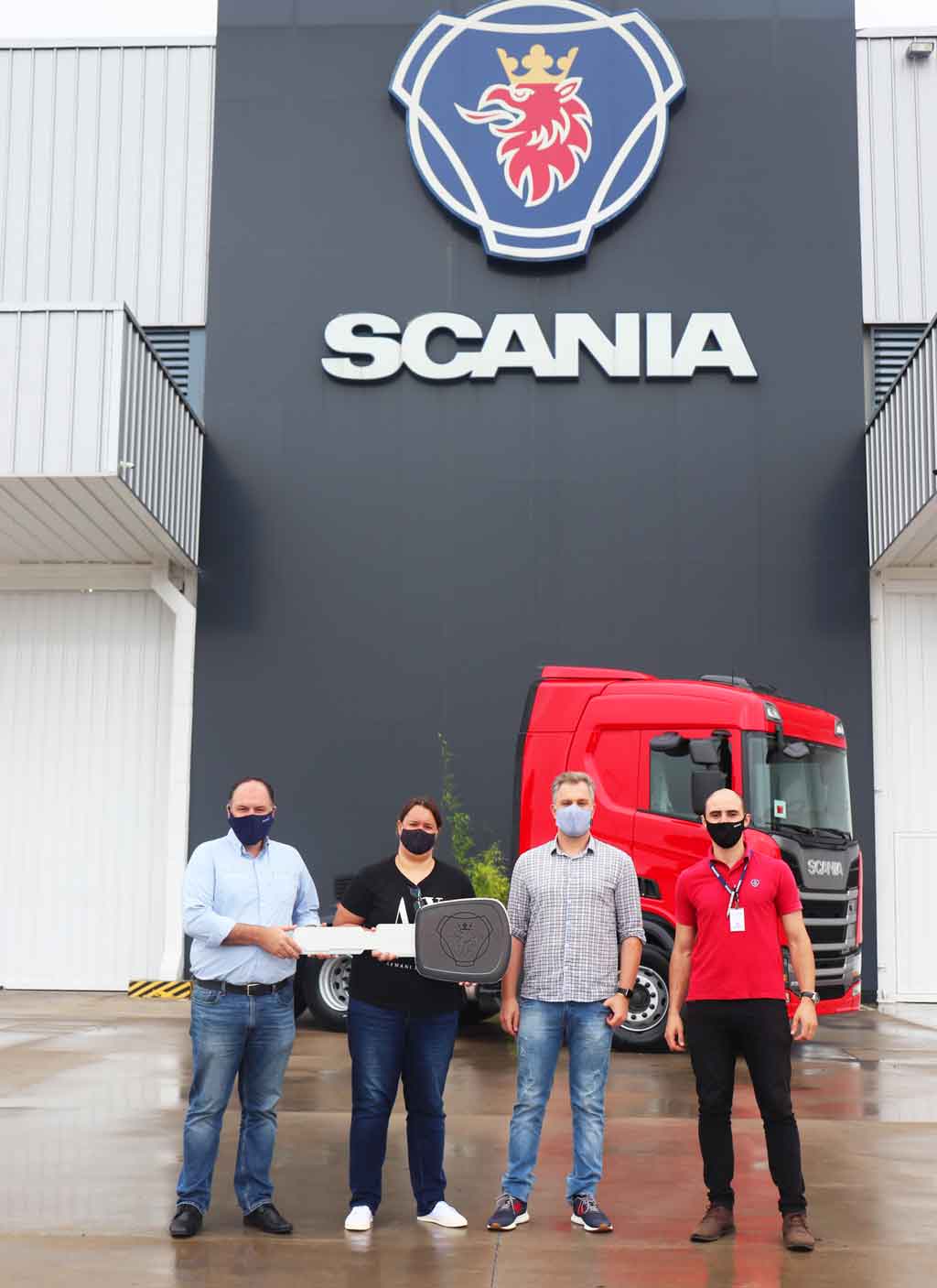 ENTREGA DE VEÍCULOS - TRANSPORTES PEGEMAR 