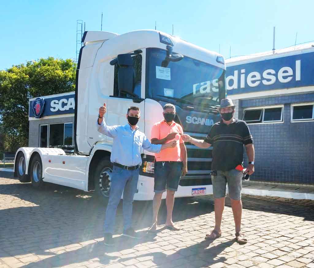 ENTREGA DE VEÍCULOS - COMÉRCIO DE MATERIAIS DE CONSTRUÇÃO MONTEIRO LTDA   