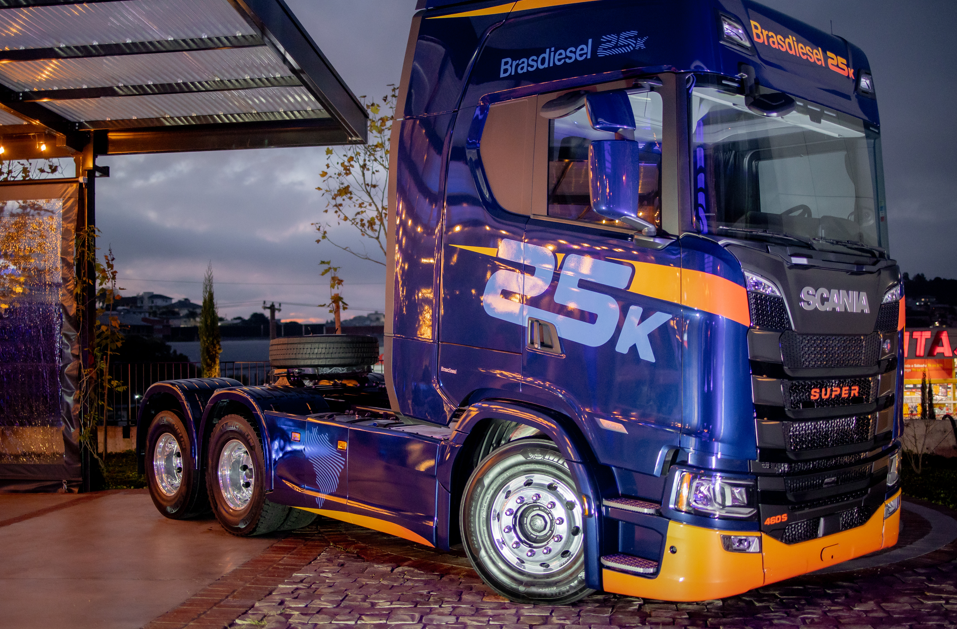 Brasdiesel e Consórcio Scania Celebram 25 Mil Histórias de Sucesso com Evento Inesquecível!