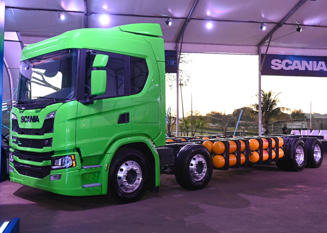 SCANIA LANÇA X-GAS: PRIMEIRO CAMINHÃO A GÁS COM 900KM DE AUTONOMIA