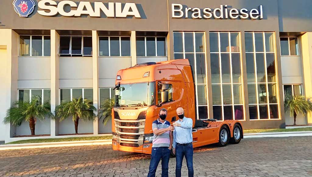 ENTREGA DE VEÍCULOS - PAULO SCHNEIDER E CIA LTDA  