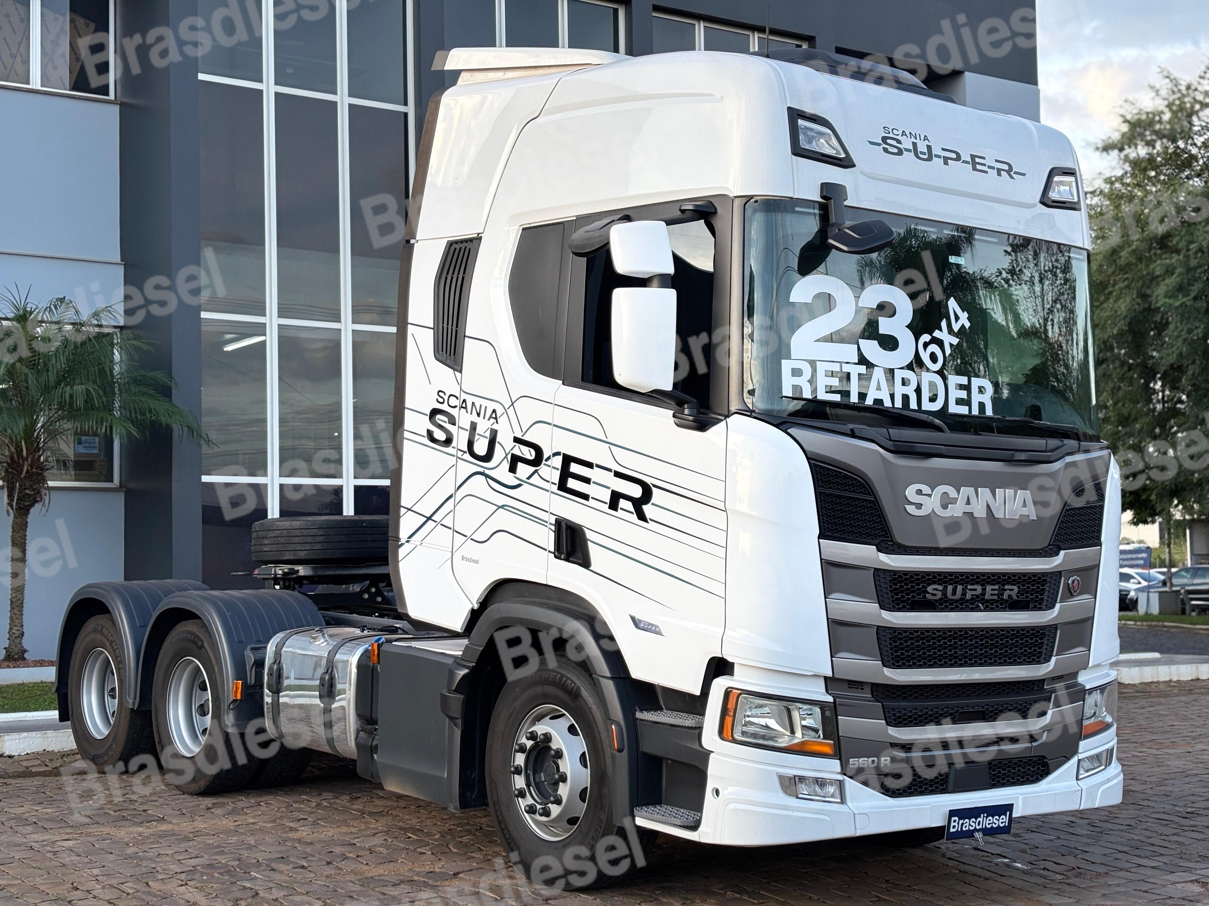 RH 560 6X4