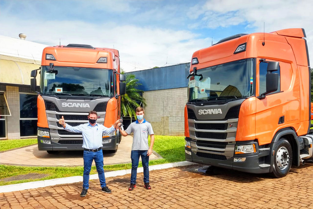 ENTREGA DE VEÍCULOS - TRANSPORTADORA REGIONAL EXPRESS 